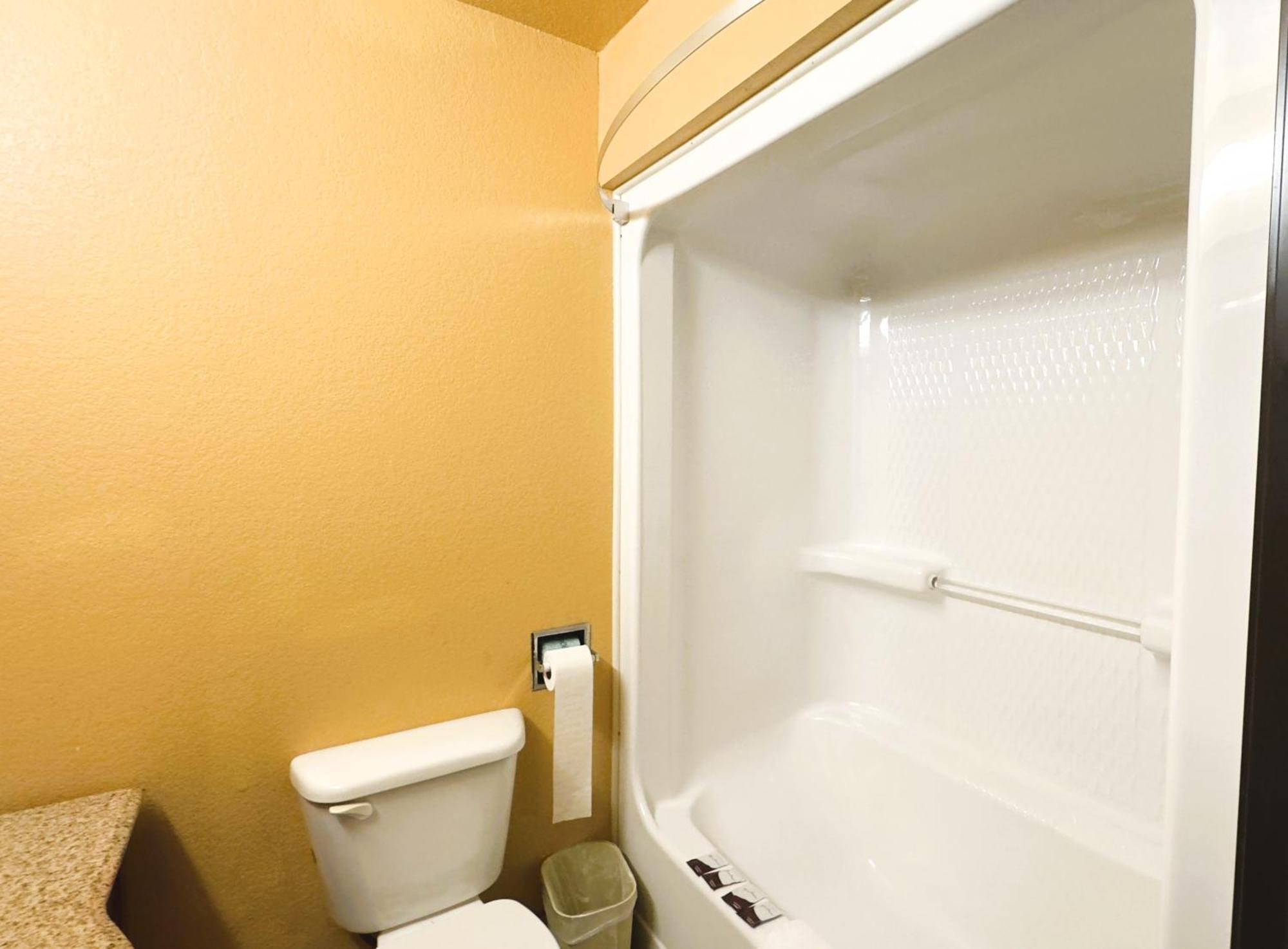 Quality Inn & Suites Mcalester On Hwy 69 & Us 75 Екстериор снимка